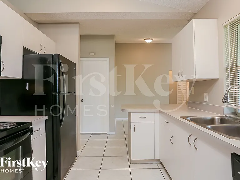 2514 SW Monterrey Ln — Photo 6
