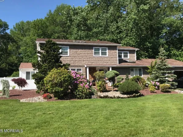 41 Guest Drive, Morganville, NJ 07751