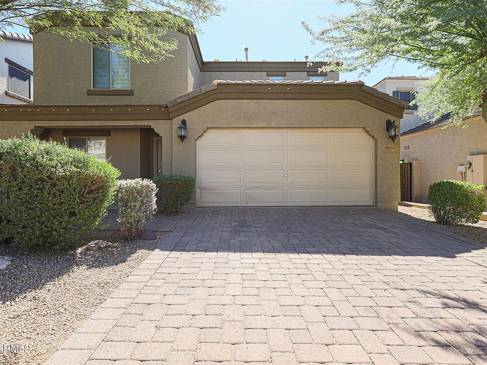 1st image of 2329 W Barwick Dr