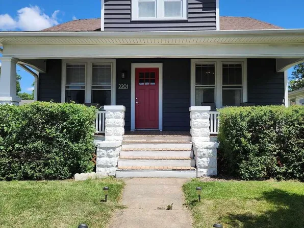 2201 Lind St, Quincy, IL 62301