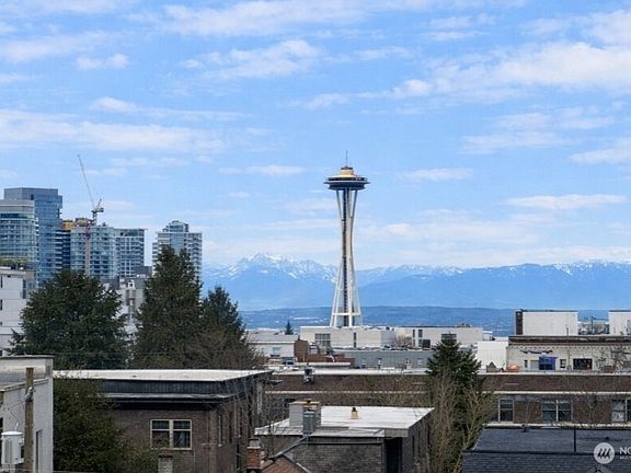 3rd image of 315 12th Avenue E