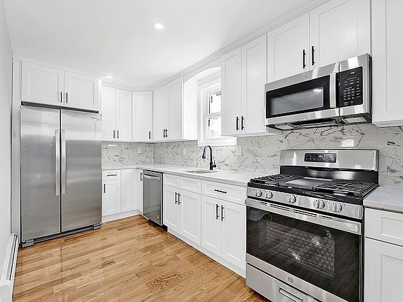 3rd image of 12356 147th St