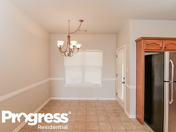 5th image of 325 Garden Springs Dr