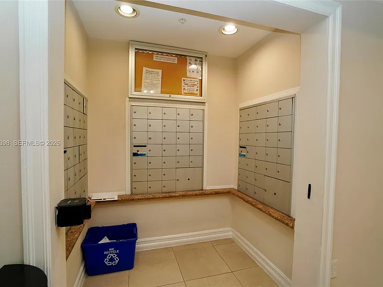 1900 Van Buren St #118B — Photo 20