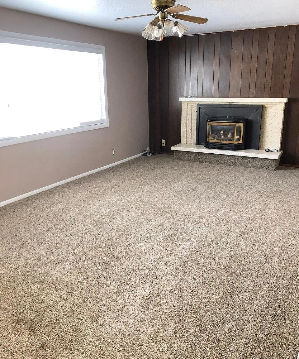4 bed, 1834 sqft, $2,050 — Photo 3