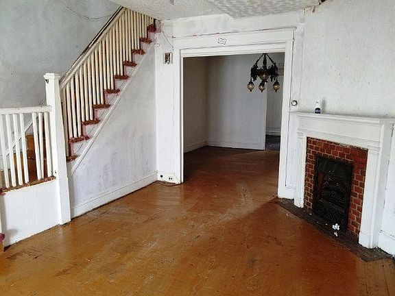 3rd image of 2107 Stenton Ave