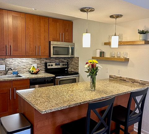 3rd image of 7685 Northcross Dr Unit 1026