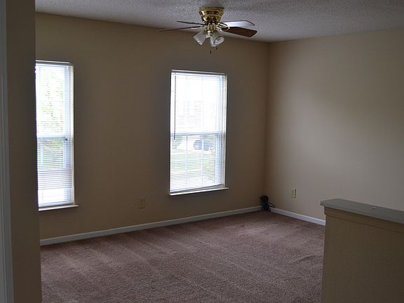 5th image of 5830 Noble Dr