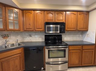 2425 Presidential Way APT 203, West Palm Beach, FL 33401