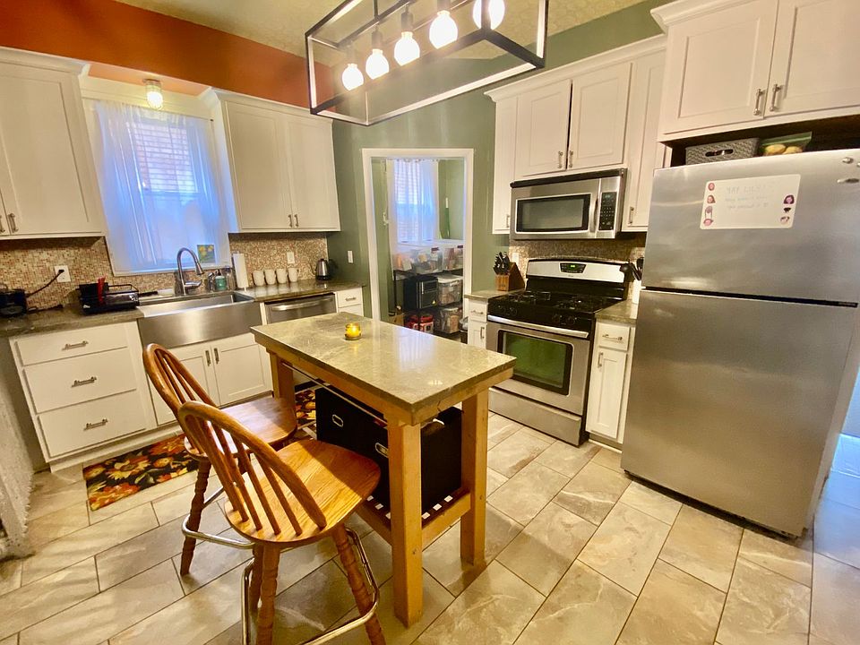 1st image of 3028 Humboldt Ave S #1
