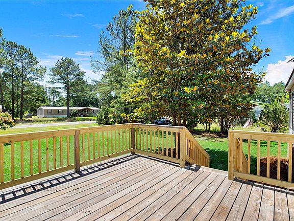 3rd image of 236 Southern Charm Way