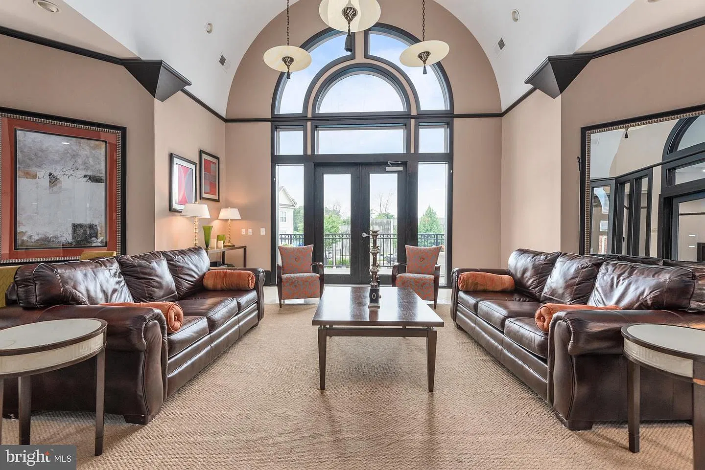 2 bed, 1058 sqft, $2,650 — Photo 3