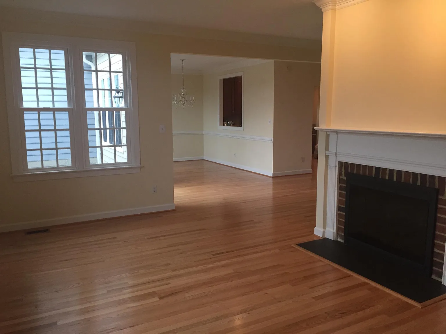 5 bed, 3.5 bath, 3300 sqft, $3,500 — Photo 3