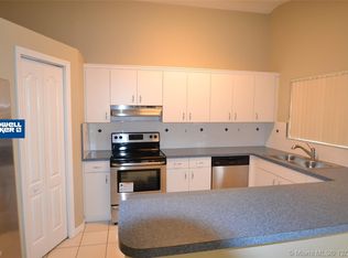 940 NW 128th Pl, Miami, FL 33182
