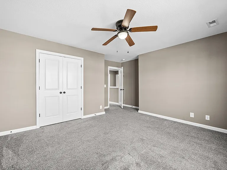 Bedroom 4 14'x15'
