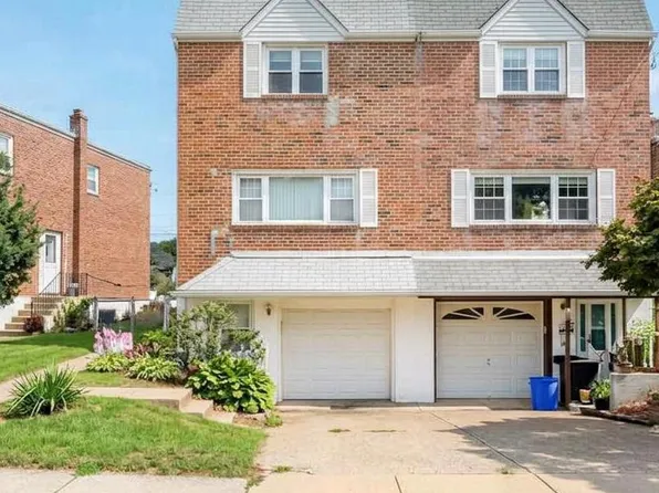 7271 Shalkop St, Philadelphia, PA 19128