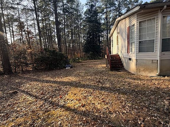 3rd image of 1109 Eastham Rd