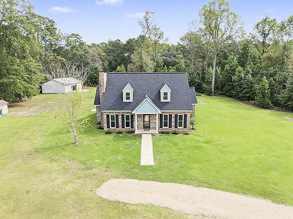 2nd image of 1163 Graves Springs Rd