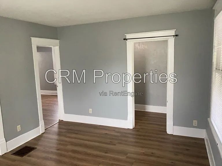 717 E Mulberry St #1 — Photo 4