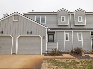 1013 N Lakewind St, Wichita, KS 67212
