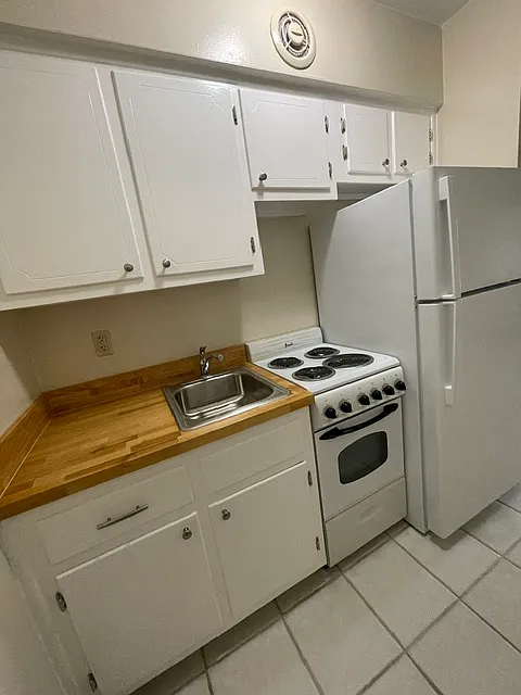 SE 4th Ave, Fort Lauderdale — Photo 4