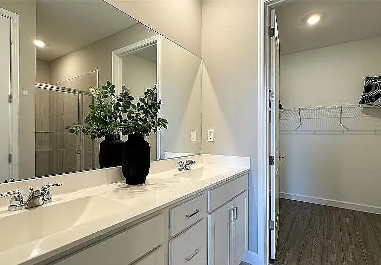 3711 Harborside Ave — Photo 6