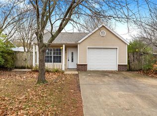 513 E Mimosa Ln, Fayetteville, AR 72703