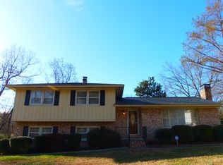 1611 Wilton Dr, Greensboro, NC 27408