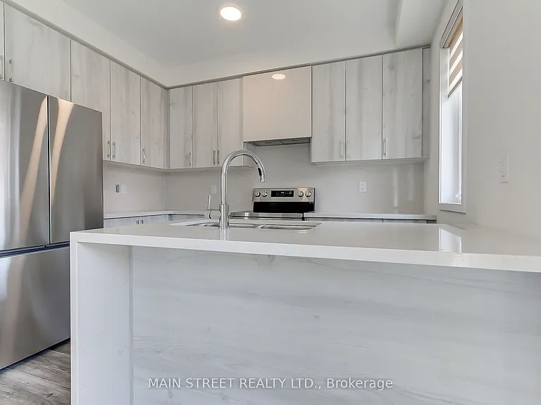 12 Donald Ingram Cres — Photo 14
