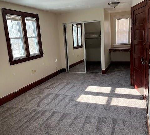 3rd image of 304 Ecorse Rd