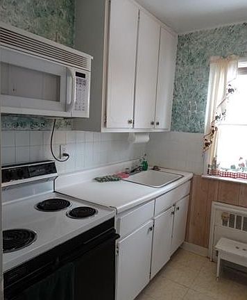 5th image of 163 S Highland Ave APT C