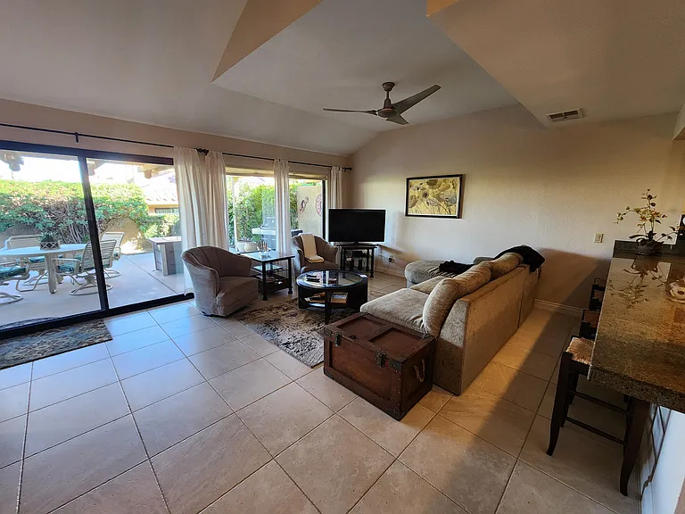 41786 W Woodhaven Dr — Photo 10