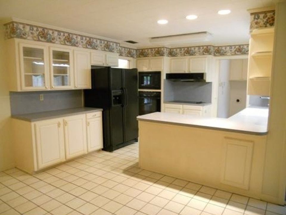Open kitchen
