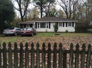 104 Hanna St, Carrboro, NC 27510