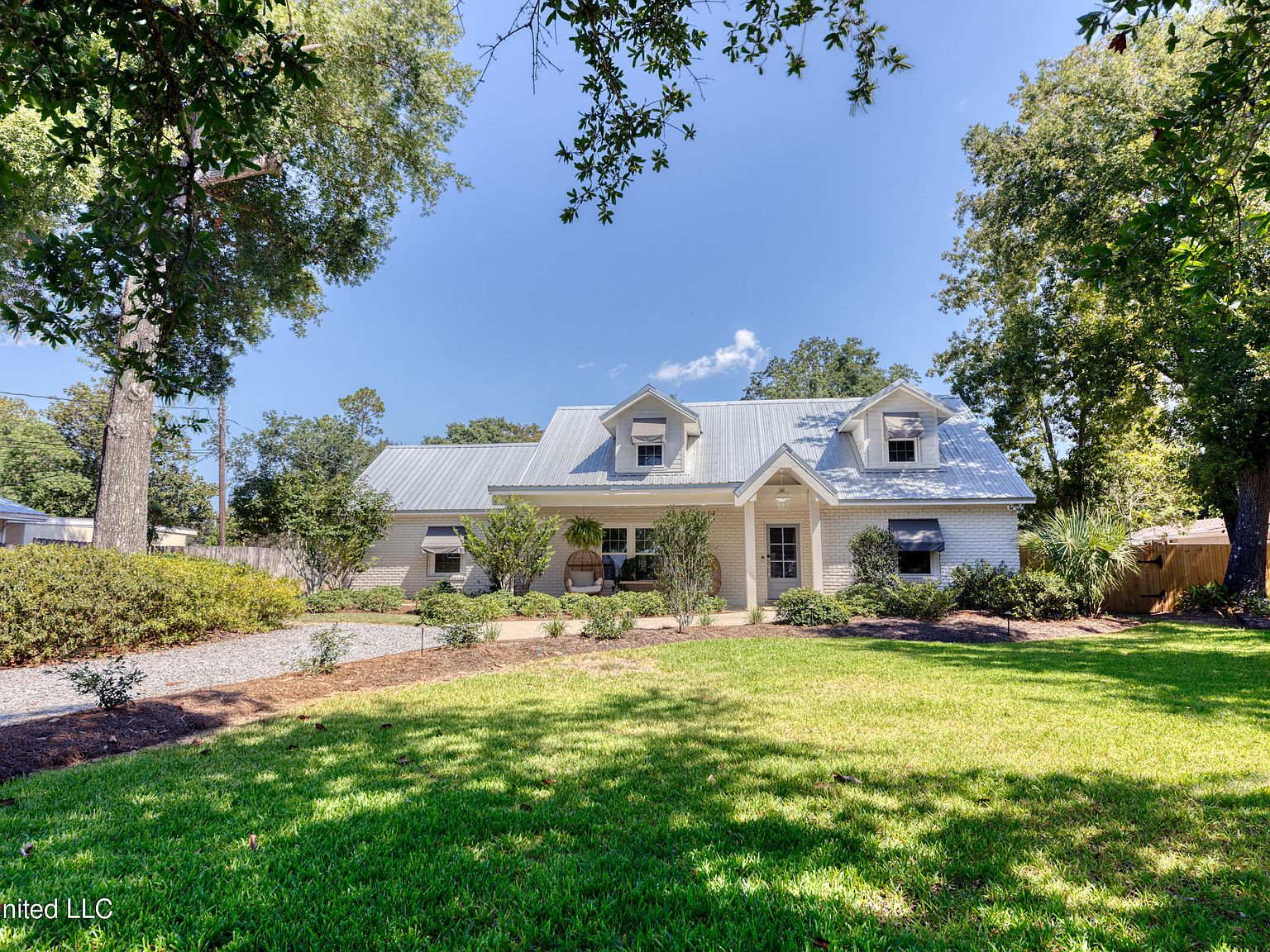 1589 E 2nd St, Pass Christian, MS 39571 Zillow