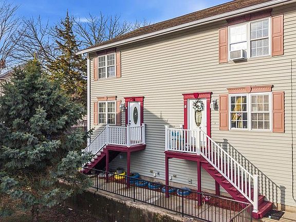 2nd image of 30 Foundry St APT 5