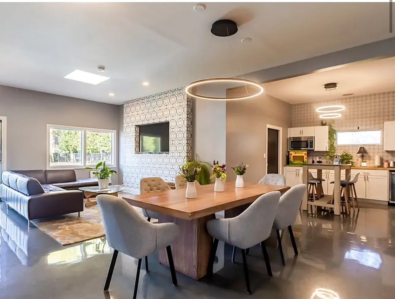 1 bed, 740 sqft, $1,350 — Photo 3