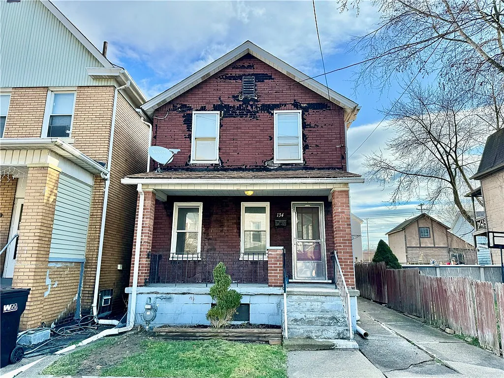 134 Main Ave photo 1