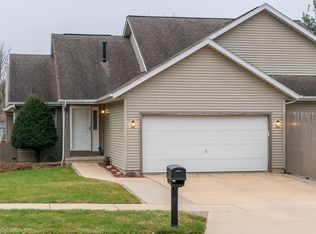 2509 Ellis View Ct NW, Cedar Rapids, IA 52405