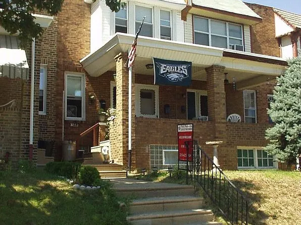 5252 Oakland St, Philadelphia, PA 19124
