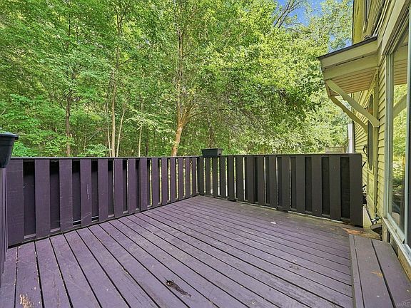 4th image of 33707 Bayview Dr
