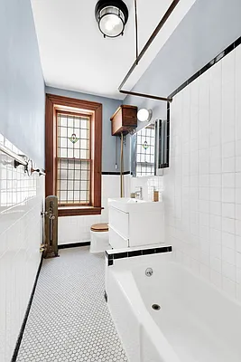 Sold by Compass | media 17