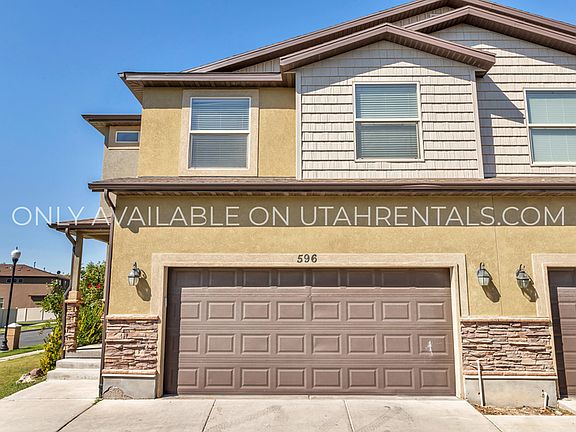 2nd image of 596 W Goldenrod Way