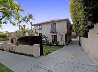 1841 Outpost Dr, Los Angeles, CA 90068