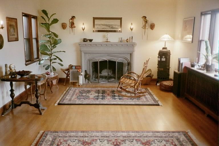 Extra LARGE living room and formal dining room