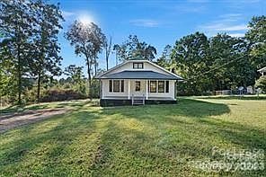 1st image of 640 Central Dr
