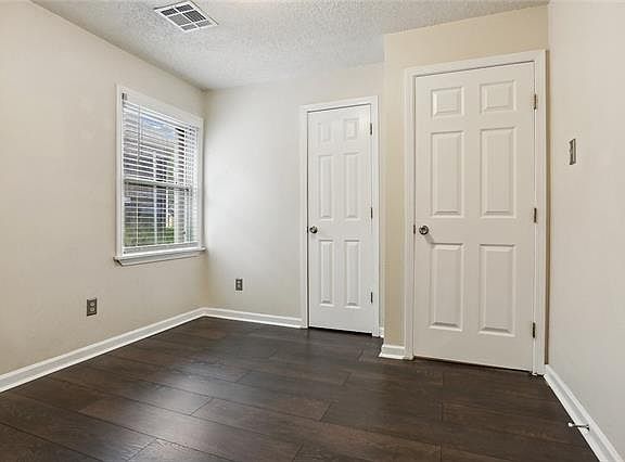 5th image of 4951 Montegut Dr