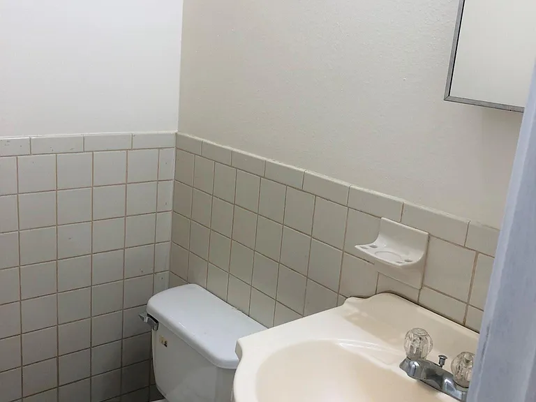 213 McCaughan Ave #A — Photo 6