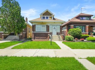 9436 S Saint Lawrence Ave, Chicago, IL 60619