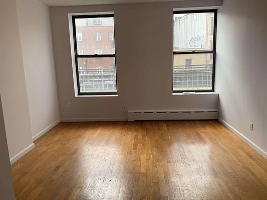Rented by Capri Jet Realty Corp | media 2